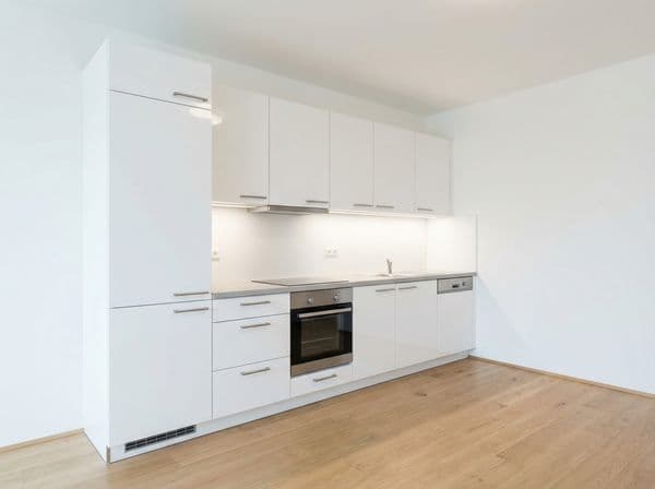 Kompakte weiße Küchenzeile